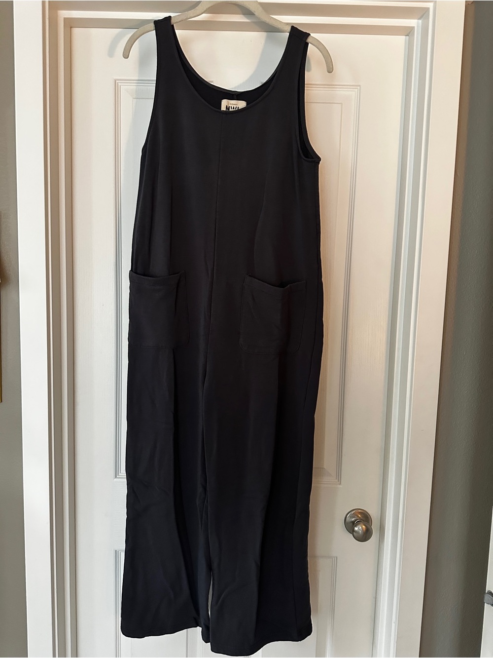 Madewell Black Sleeveless Maxi Dress with Front Pockets